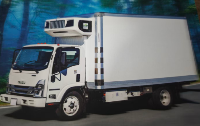 Tři typy materiálů nákladních boxů: Porovnání nízké hmotnosti a odolnosti