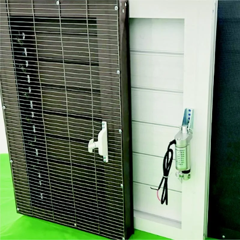 Manuální a automatické rolety pro nákladní vozy