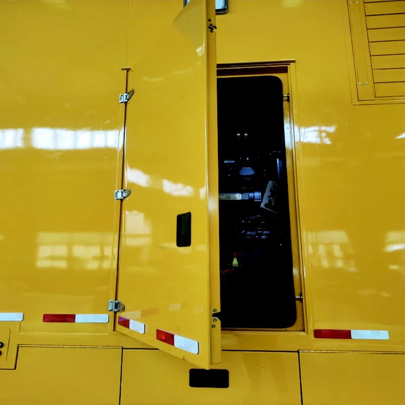 Křídlové dveře pro nákladní auto